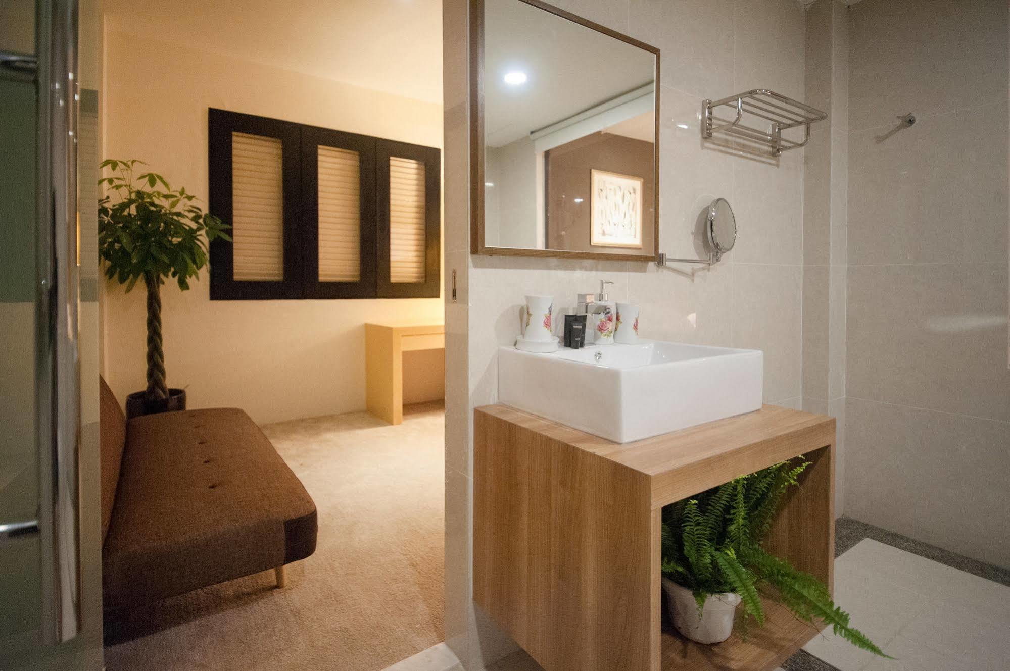 Raintr33 Hotel Σιγκαπούρη Εξωτερικό φωτογραφία
